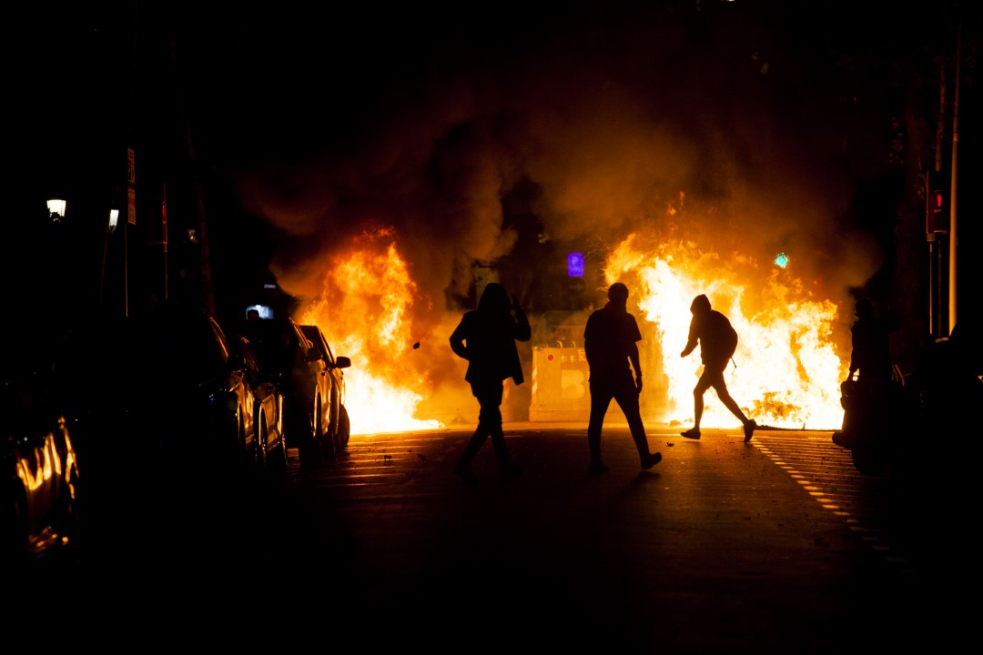 Protesters against the judgment of the trial of the process. Second consecutive night of riots in Barcelona. October 15, 2019.
